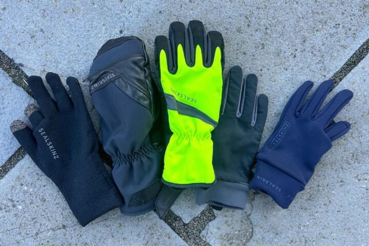 Selection of Sealskinz gloves